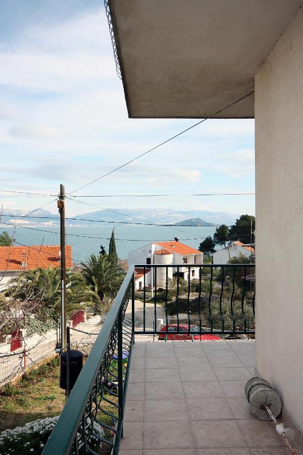 Apartments By The Sea Slatine, Ciovo - 1126 Traù Esterno foto