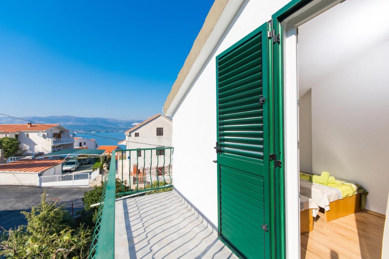 Apartments By The Sea Slatine, Ciovo - 1126 Traù Esterno foto